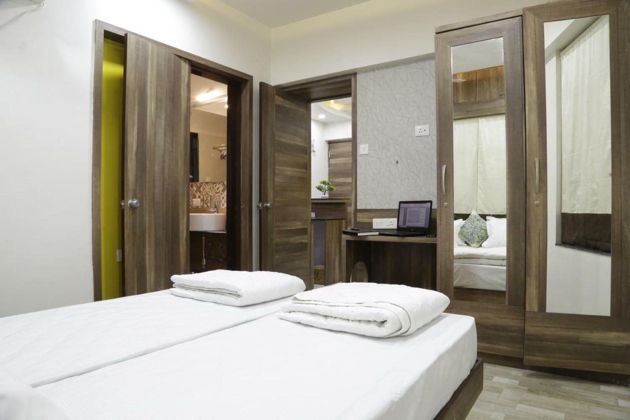 Emerald Vista Luxury Suites Pune Luaran gambar