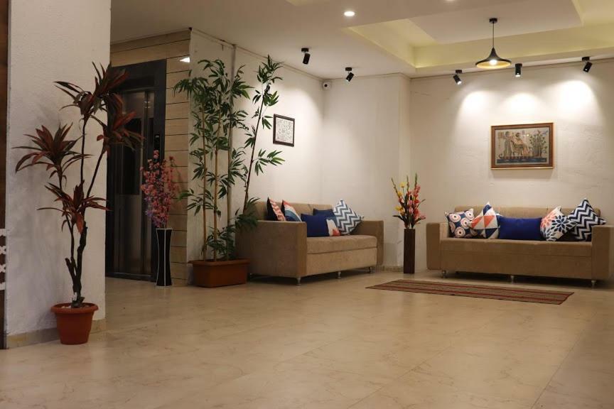 Emerald Vista Luxury Suites Pune Luaran gambar