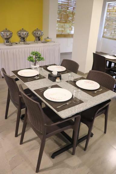 Emerald Vista Luxury Suites Pune Luaran gambar
