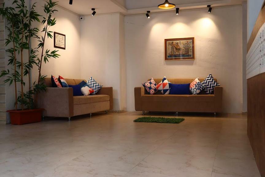 Emerald Vista Luxury Suites Pune Luaran gambar
