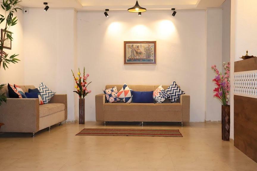 Emerald Vista Luxury Suites Pune Luaran gambar