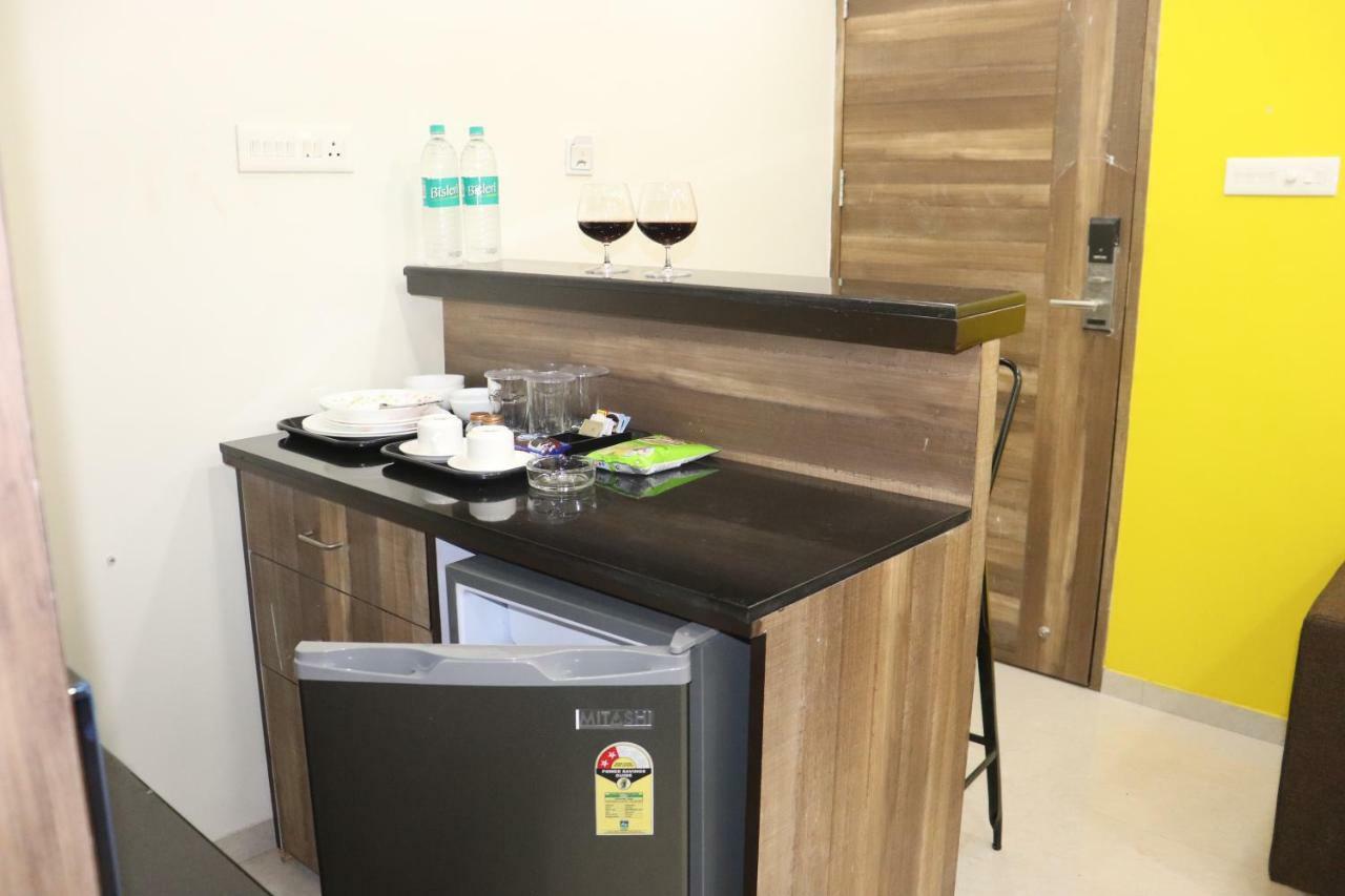 Emerald Vista Luxury Suites Pune Luaran gambar