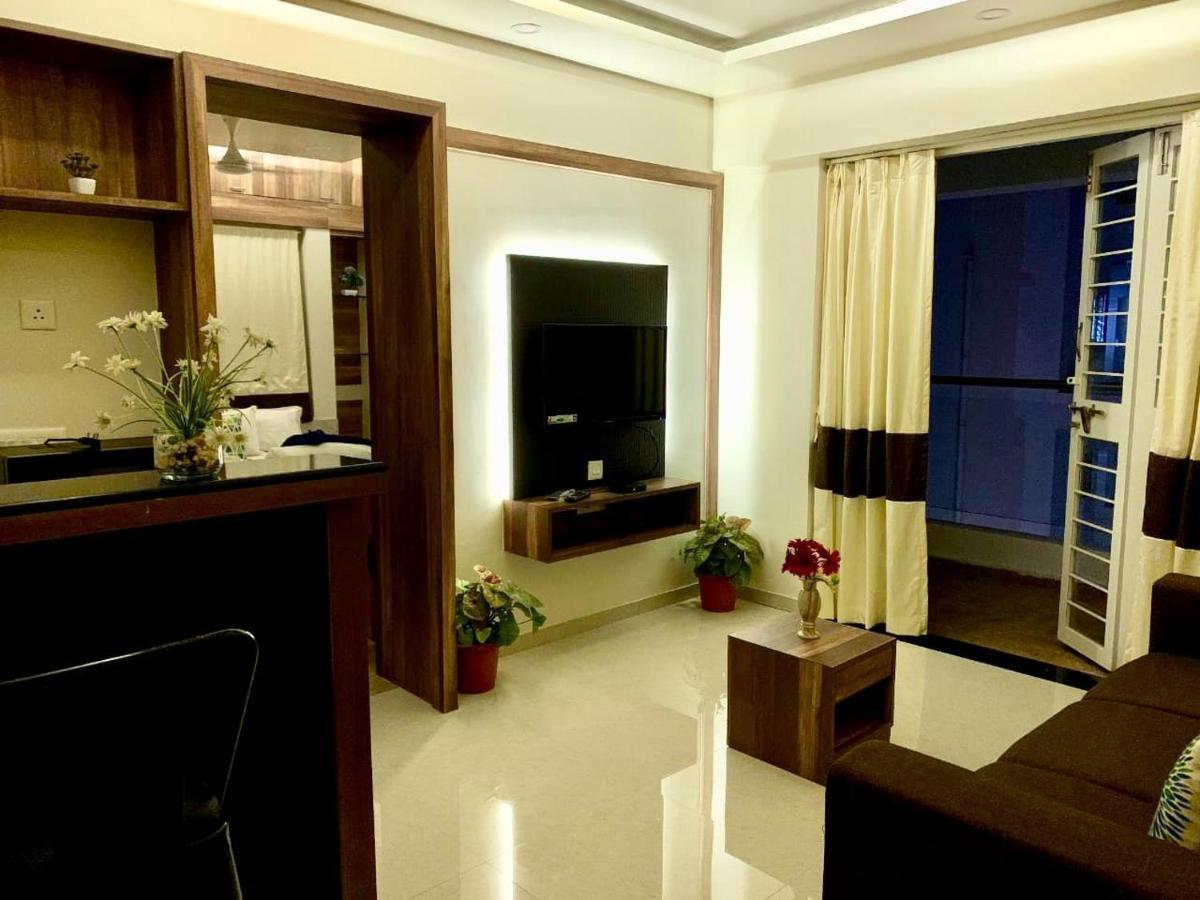Emerald Vista Luxury Suites Pune Luaran gambar